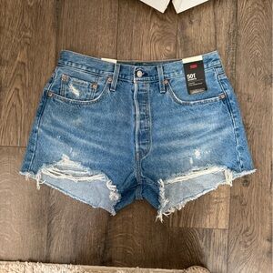 Levi's 501 High-Rise Distressed Denim Shorts - Blue size 32